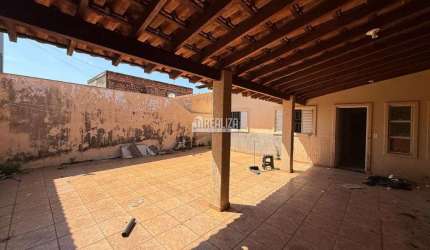 Casa com 3 Quarto(s) e 2 banheiro(s) para Alugar, 135 m² por R$ 1480 / Mês
