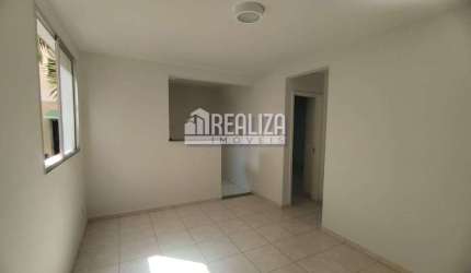 Apartamento com 2 Quarto(s) e 1 banheiro(s) para Alugar, 50 m² por R$ 1060 / Mês