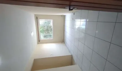 Apartamento com 2 Quarto(s) e 1 banheiro(s) para Alugar, 50 m² por R$ 1705 / Mês