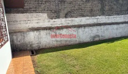 Casa com 5 Quarto(s) e 2 banheiro(s) para Alugar, 200 m² por R$ 3990 / Mês