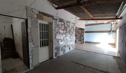 Casa com 2 Quarto(s) e 1 banheiro(s) para Alugar, 80 m² por R$ 1236 / Mês