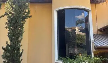 Casa com 5 Quarto(s) e 4 banheiro(s) para Alugar, 700 m² por R$ 12415 / Mês