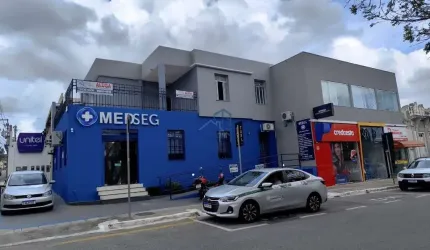 Sala comercial com 1 sala para alugar na Joaquim Correira, 15, Centro, Vitória da Conquista por R$ 900