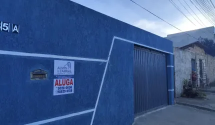 Casa com 2 quartos para alugar na G, 35, Primavera, Vitória da Conquista por R$ 1.100