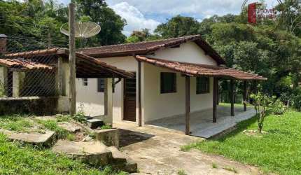 Chácara com 3.400m²  contendo casa com 2 suítes cas