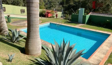 Chácara em Condomínio, São Roque. Bela casa