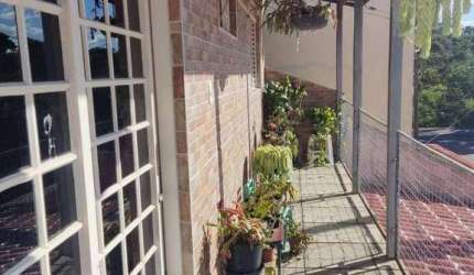 Casa próximo ao Centro de São Roque