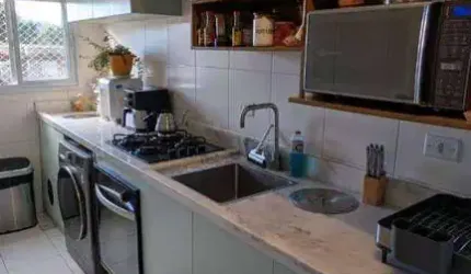 Apartamento com 2 dormitórios à venda, 58 m² por R$ 390.000,00 - Jardim Villaça - São Roque/SP