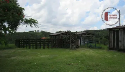 Sítio com 15 alq. Município de Itapetininga..