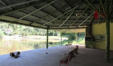 Sítio em São Roque com Lago.