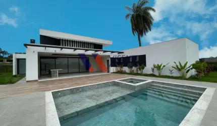 Casa de alto padrão com 4 suítes à venda, condomínio Gran Royalle em Betim.