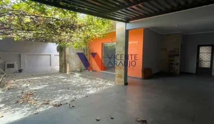 Casa comercial ampla em lote de 500m² à venda, bairro Angola, em Betim.