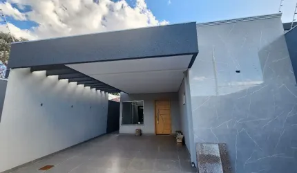 Casa nova no Rita Vieira com 3 suítes e Piscina