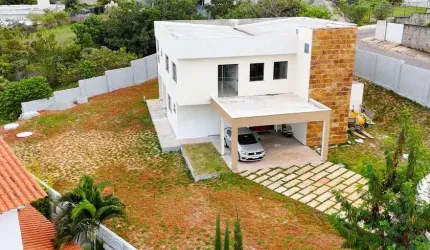 Casa de condomínio para venda tem 400 Vendo Sobrado Espetacular no Conmetros quadrados com 4 quartos