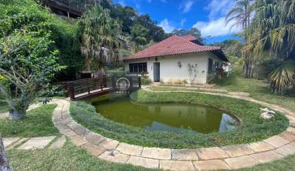 Casa Padrão para Venda em Quinta da Barra Teresópolis-RJ
