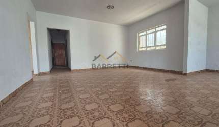 Casa &#224; venda de 204,40m&#178; em Charqueada, com 3 quartos (1 suíte), 4 banheiros e 4 vagas de garagem
