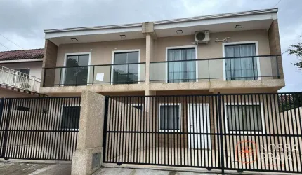 Sobrado alto padrão com piscina a apenas 300 metros da praia! 133 m² por R$ 620.000 - Barra do Saí - Itapoá/SC