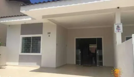Casa a 200m da praia com piscina e 2 dormitórios à venda, 120m² por R$520.000,00 - Sai Mirim - Itapoá/SC