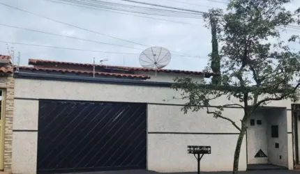 Casa 206 m² - Jardim das Palmeiras - Uberlândia - MG