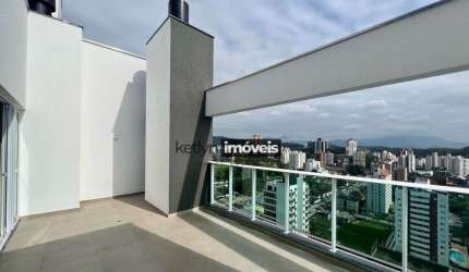Cobertura nova no Centro com 3 dormitórios