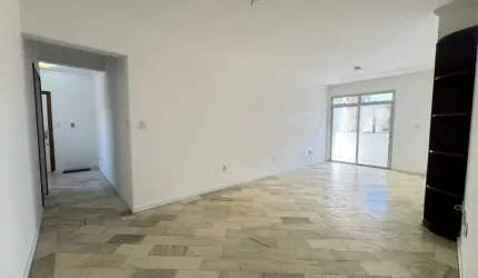 Apartamento no Centro de Florianópolis com 3 quartos e vaga de garagem!