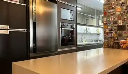 Apartamento semi mobiliado à Venda no Itacorubi - 3 Quartos e 2 vagas de garagens