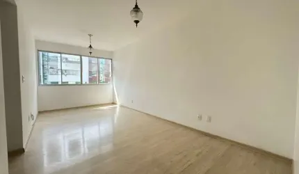 Apartamento à venda em frente ao Shopping Beira Mar em Florianópolis/SC