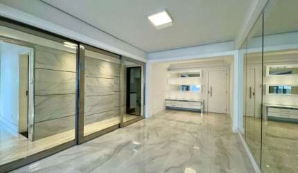 Oportunidade: Apartamento à venda, 3 quartos no Centro de Florianópolis