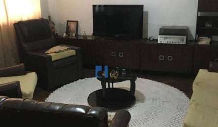 Casa 4 dormitorios ampla em excelente localização