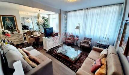 PROX AO CATARINENSE - REFORMADO -  ANDAR ALTO - SACADA - SUITE - CLOSET !!