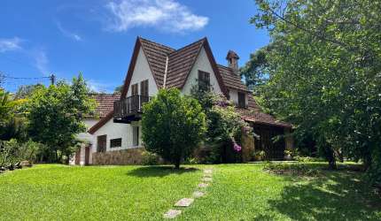 Casa na região serrana do Rio de Janeiro - Condomínio Weekend Club