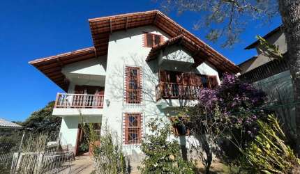 Casa em Condomínio Privativo – Conforto, Sol e Natureza! ️