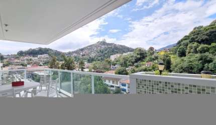 Apartamento amplo de 3 quartos , vista livre e andar alto no centro de Teresópolis