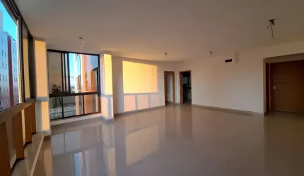 Imóvel Novo, alto padrão, nascente, frente, varanda de vidro com vista livre, 3 vagas soltas e com depósito, piscina aquecida.