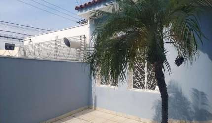 Casa para Locação em Sorocaba, Jardim Vergueiro, 2 dormitórios, 1 suíte, 2 banheiros, 2 vagas