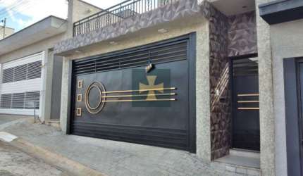 Casa com 5 quartos para alugar no Residencial Piemonte, Bragança Paulista  por R$ 4.000