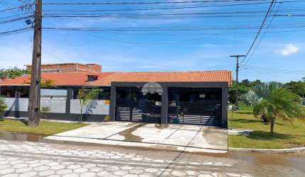 Casa com 3 quartos à venda na Rua Carlos Drummond De Andrade, 626, Luciane, Pontal do Paraná, 85 m2 por R$ 565.000