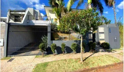 Casa com 3 dormitórios à venda, 192 m² por R$ 829.000,00 - Loteamento Residencial Cazarin - Apucarana/PR