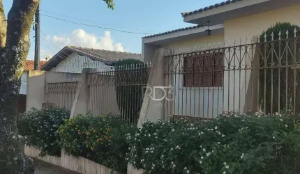 Casa com 3 dormitórios à venda, 132 m² por R$ 1.000.000,00 - Centro - Cambé/PR