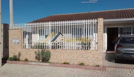 EXCELENTE CASA!!! 02 QTOS., COM EDÍCULA, 480m² DE ÁREA TOTAL