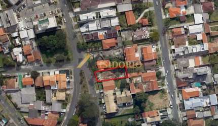 EXCELENTE TERRENO! 480m² DE ÁREA TOTAL,ZR2,MUITO BEM LOCALIZADO