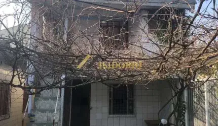 ÓTIMA CASA! 255m² DE ÁREA , 03 QTOS., SUÍTE, SACADA, CHURRAS