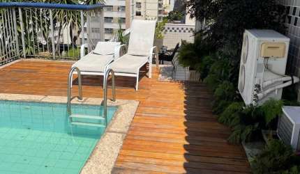 Cobertura linear,piscina,churrasqueira,varandão,3 quartos com 1 suíte e 2 vagas.