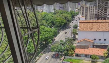 Apartamento com vista para o Campos de São Bento:3 quartos com 1 vaga.