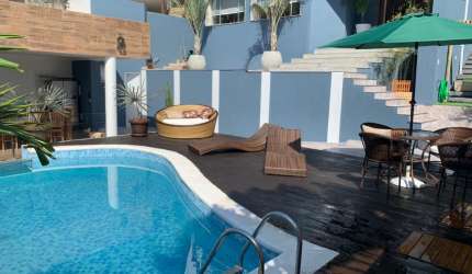 Casa triplex fino acabamento condomínio fechado.