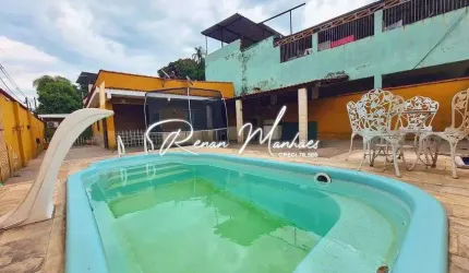 Casa linear, Independente e frente de rua em Nova Iguaçu