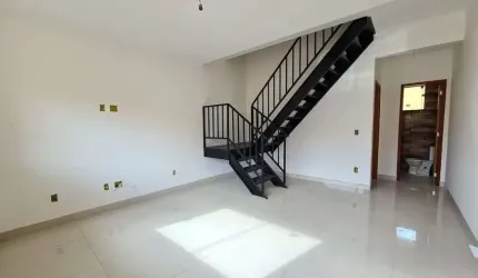 CASA DUPLEX DE 02 QUARTOS EM NOVA IGUAÇU - PRÓXIMO DO SHOPPING DE NOVA IGUAÇU