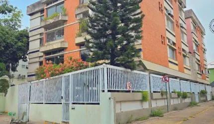 VENDO APARTAMENTO NO CENTRO DE NOVA IGUAÇU - RJ