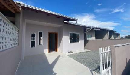 Casa para Venda em Barra Velha, Itajuba, 2 dormitórios, 1 suíte, 2 banheiros, 1 vaga
