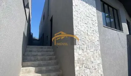 Sobrado novo, Bela Vista com 3 dormitórios, sendo 01 suíte, 2 vagas de garagem, área gourmet.